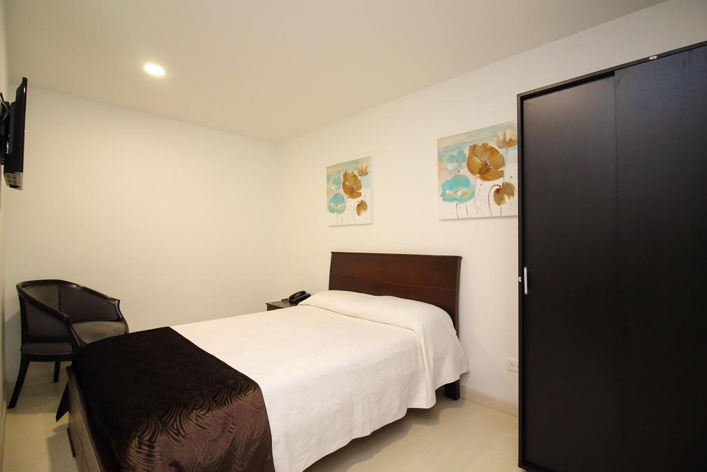 Hotel Casa Quinta Embajada Богота Екстер'єр фото