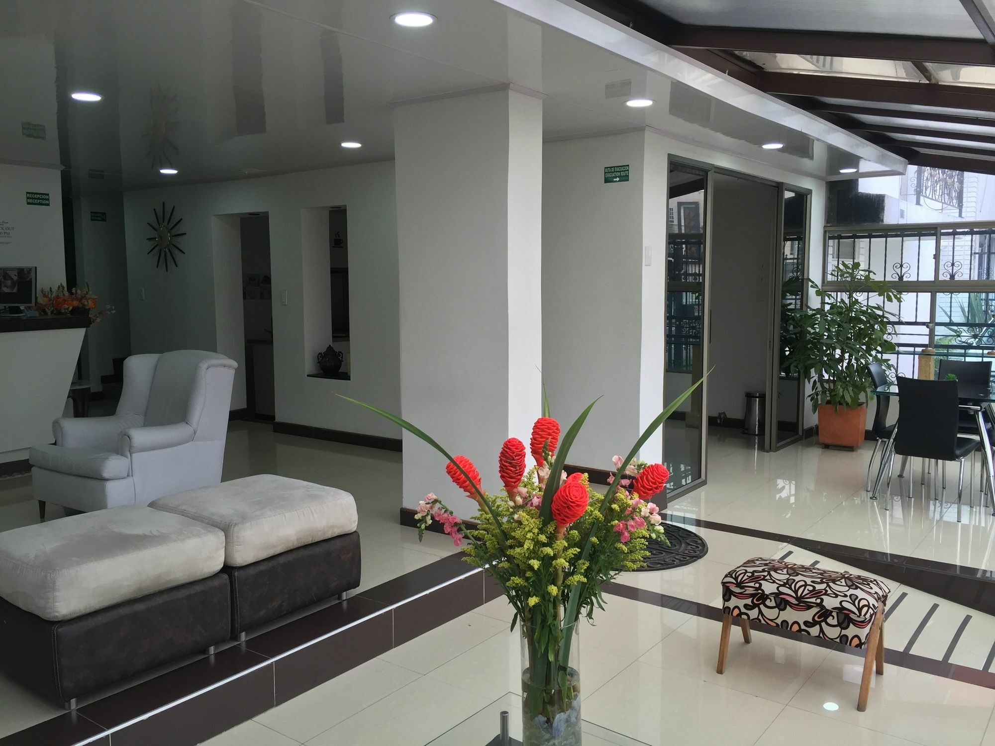 Hotel Casa Quinta Embajada Богота Екстер'єр фото